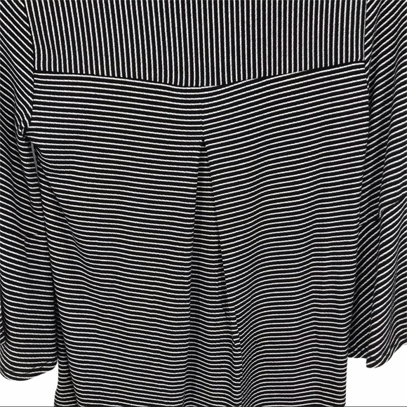 Chelsea Theodore knit top XS black white stripe short flounce sleeve NWT - Picture 3 of 6